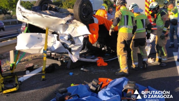 Dos heridos en el choque de un turismo y una furgoneta en la A-2, en La Almunia de Doña Godina