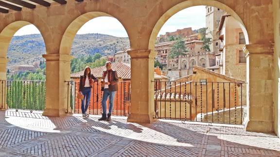 Las bicicletas de ‘Esto es otra historia’ llegan hasta Albarracín