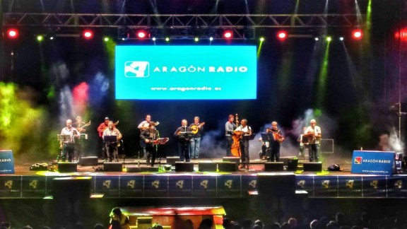 La Ronda de Boltaña y amigos despiden las Fiestas del Pilar 2017 con Aragón Radio