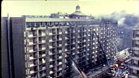Cuarenta años después, el incendio del Hotel Corona de Aragón al descubierto en el documental ‘Los años del humo’