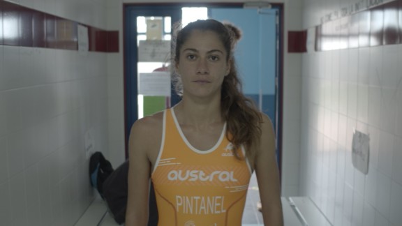 Este domingo regresa a Aragón TV 'Una vida de esfuerzo' con la triatleta Marta Pintanel
