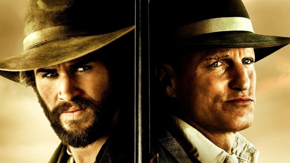 Liam Hemsworth y Woody Harrelson protagonizan ‘El duelo’