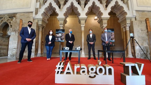 ‘El legado invisible’ atraviesa los límites de la materia de los edificios emblemáticos de Aragón