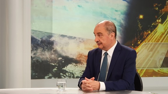 Aragón TV entrevista al presidente del Gobierno de Aragón, Javier Lambán