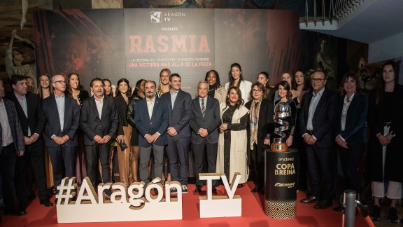 Las jugadoras del Casademont deslumbran y emocionan en la premier de ‘Rasmia’