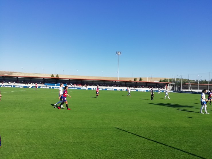 El Zaragoza CFF durante el encuentro.