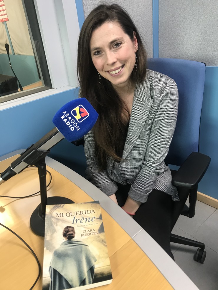Entrevista a Clara Fuertes en Aragón Radio y su obra "Mi querida Irène"