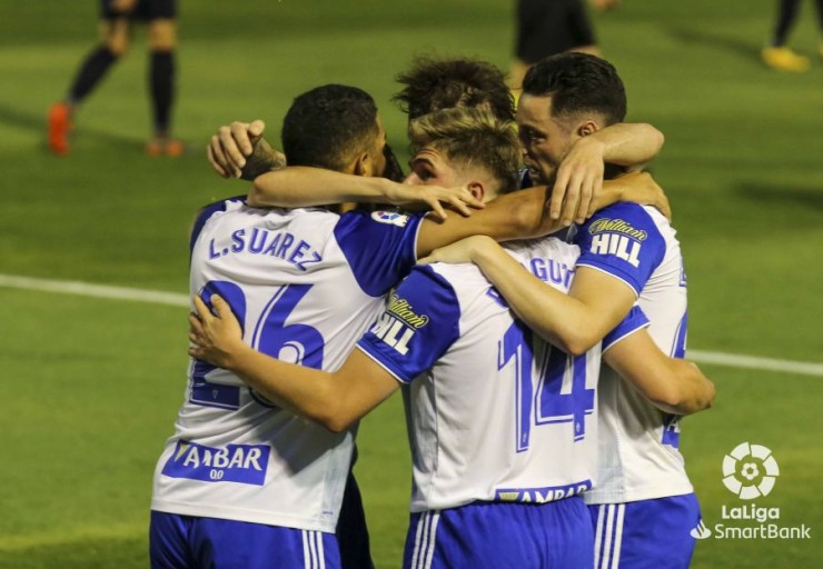 El Real Zaragoza celebrando el primer gol. Foto: LaLiga.