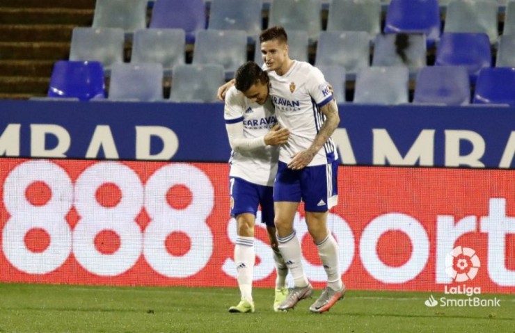 Vigaray y Narváez celebran el gol de la victoria ante la Ponferradina