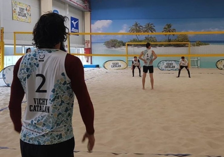Partido de voleibol playa en el Beach Center Arena de Plaza. FAVB
