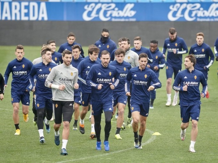 Los jugadores del Real Zaragoza durante un entrenamiento de esta semana. Foto: Real Zaragoza