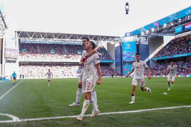 Los jugadores de la selección española celebran el primer gol anotado por Sarabia. Foto: SEFútbol