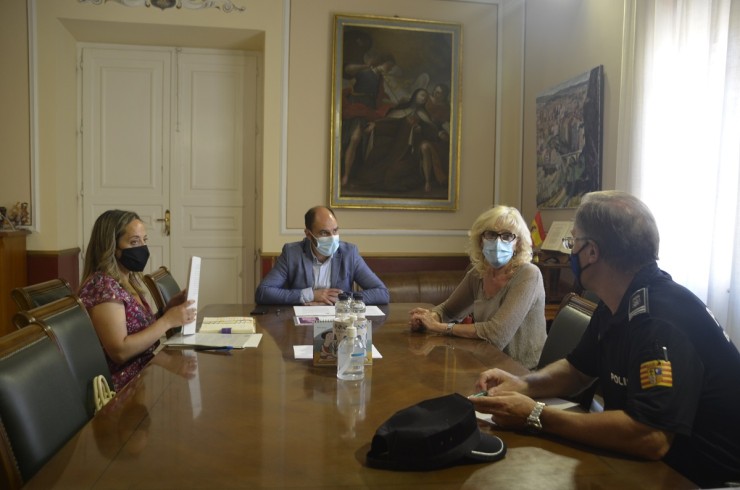 Reunión en el Ayuntamiento de Barbastro para la adhesión al sistema Viogén (Ayto de Barbastro).