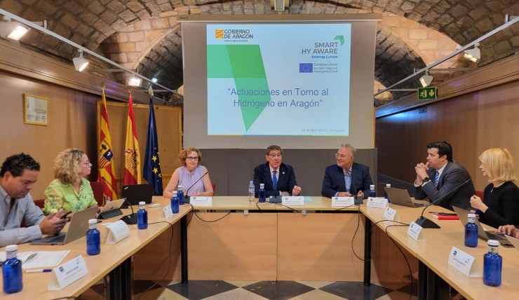 El vicepresidente de Aragón, inaugura la jornada 'Actuaciones en torno al Hidrógeno en Aragón'. / Europa Press