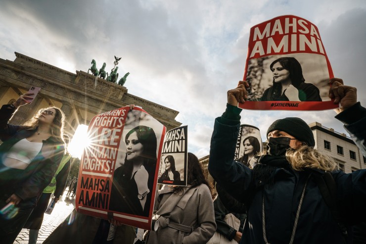 Manifestación en Berlin por la muerte de Mahsa Amini. / EFE