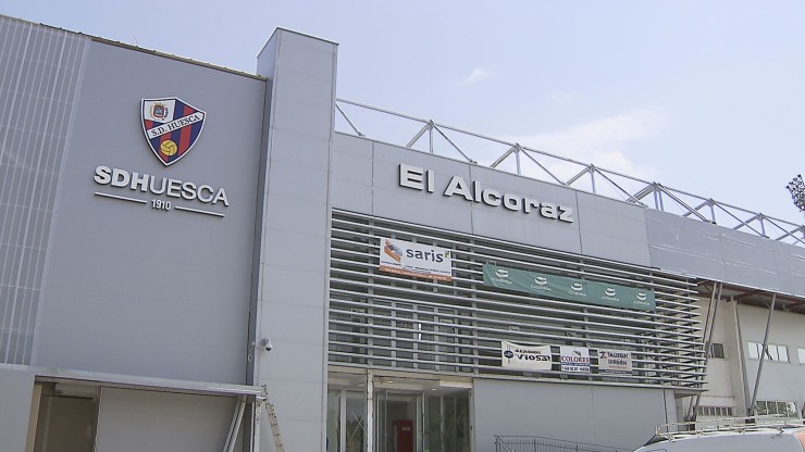 Imagen del exterior del estadio de El Alcoraz.