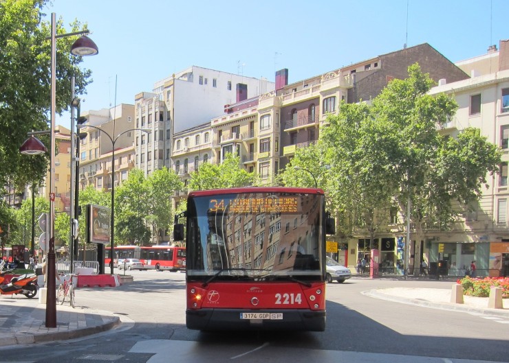 Autobús urbano de Zaragoza. / Europa Press