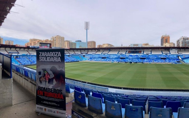 El Real Zaragoza busca en La Romareda tres puntos que le alejen de la zona baja.
