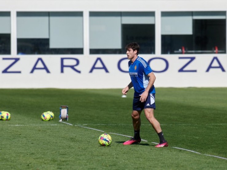 Iván Azón durante el entrenamiento de este jueves. Foto: Real Zaragoza