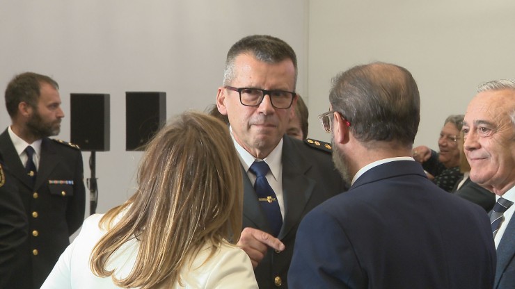 Ramón Subías conversa con Javier Lambán y Mayte Pérez