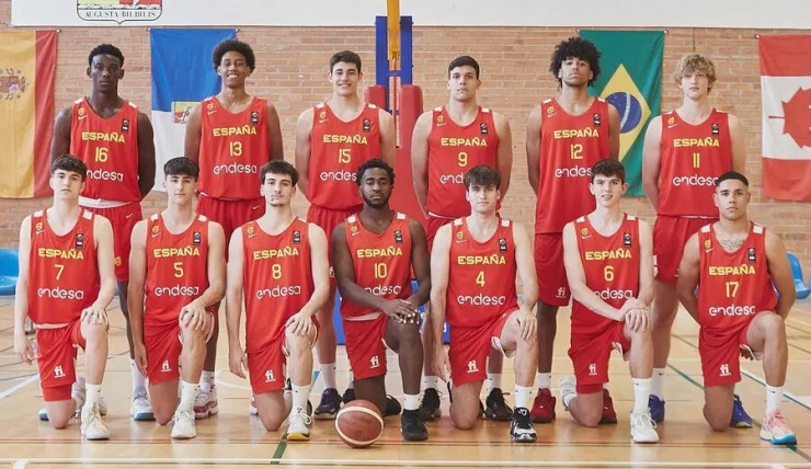 Lucas Langarita y Álex Moreno con la selección española sub-19. Foto: FEB