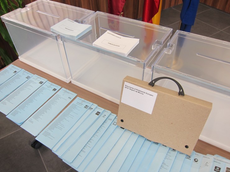 Imagen de archivo de un kit de votación para personas con discapacidad visual. | Europa Press