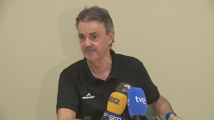 Porfirio Fisac en rueda de prensa. Foto: Aragón Deporte