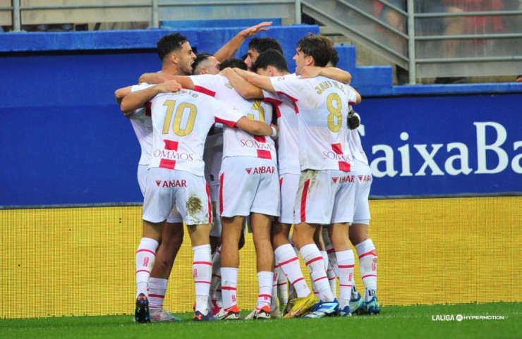 Los jugadores de la SD Huesca celebran su gol en Ipurua contra el Eibar. Foto: LaLiga