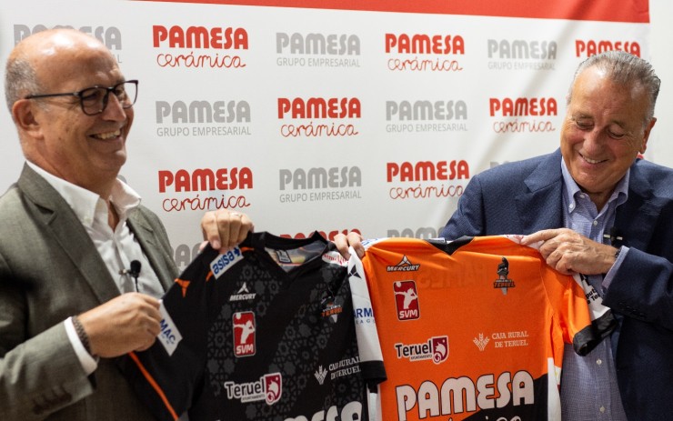 Ranera y Roig durante el anuncio del patrocinio en septiembre de 2022. Foto: Pamesa Teruel