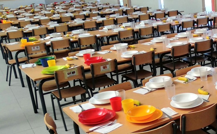 Este viernes abre el plazo para solicitar ayudas para comedor y material escolar. / Europa Press