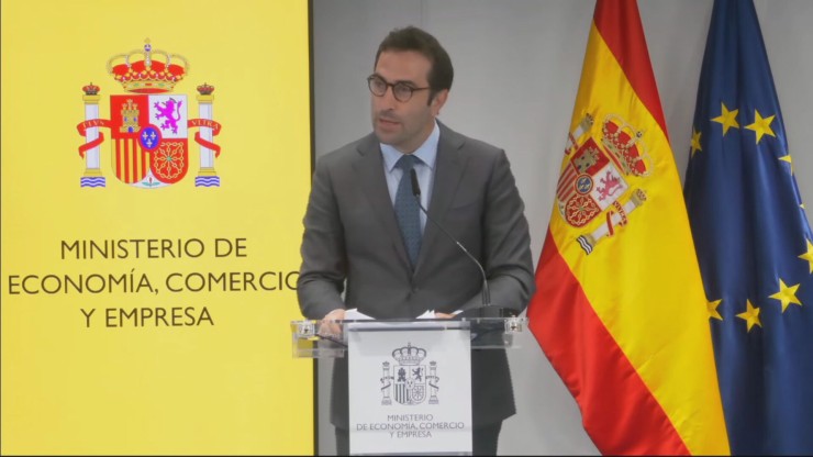 El ministro de Economía, Comercio y Empresa de España, Carlos Cuerpo