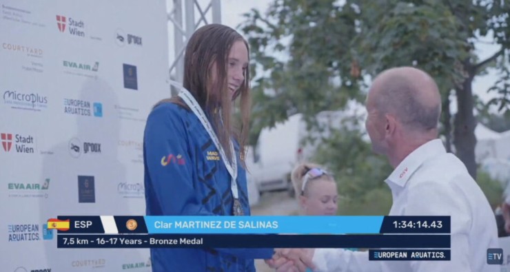 Clara Martínez de Salinas logra la medalla de bronce en el Campeonato de Europa Júnior de Aguas Abiertas